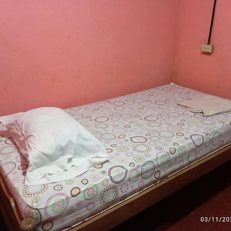 Hostal Maria ريفاس الغرفة الصورة