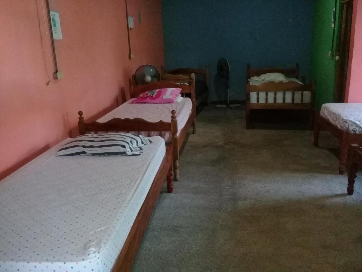 Hostal Maria ريفاس المظهر الخارجي الصورة