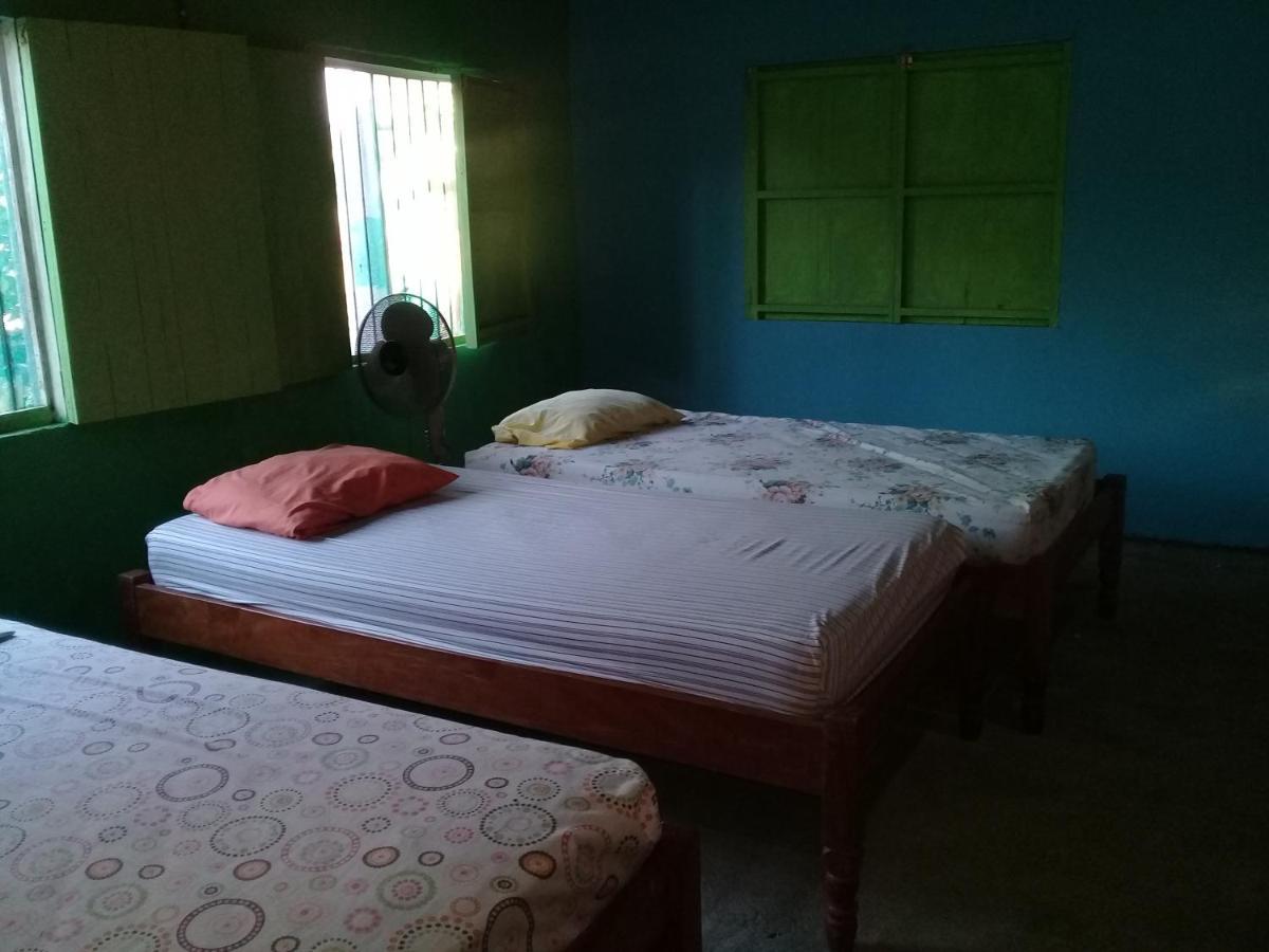 Hostal Maria ريفاس المظهر الخارجي الصورة