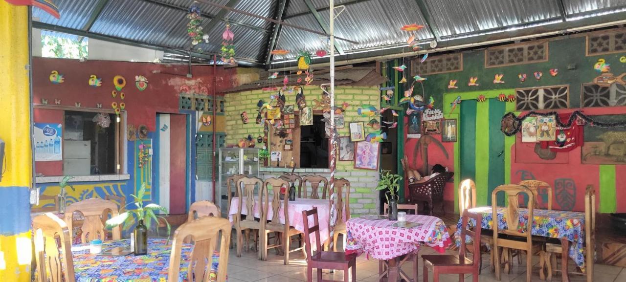 Hostal Maria ريفاس المظهر الخارجي الصورة